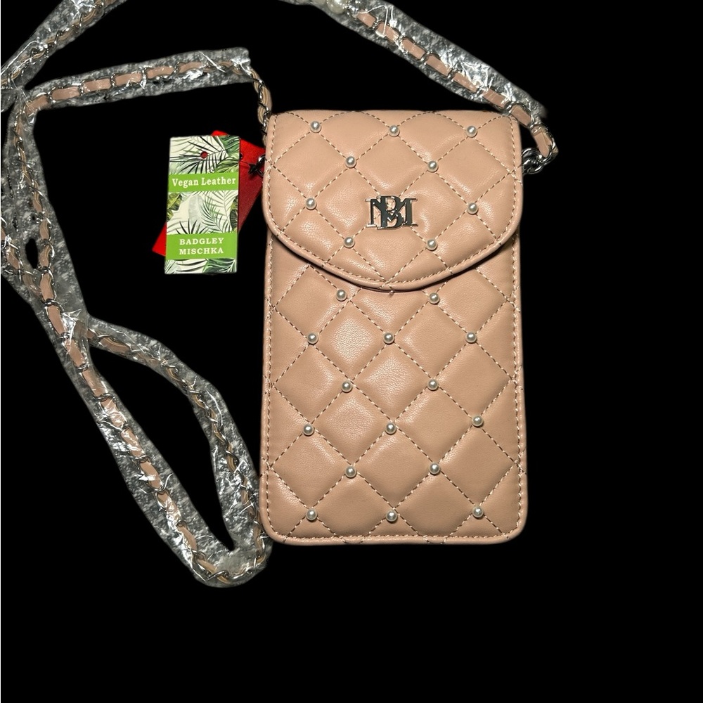 Badgley Mischka Blush Quilted Crossbody holder for phone and cards